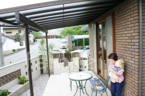パーゴラ風テラス屋根 三協ナチュレ