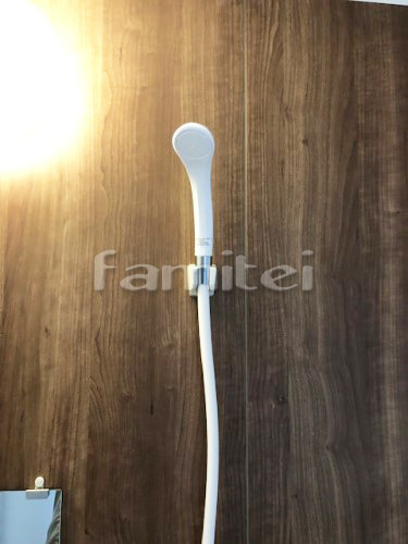 ���� �����꡼�����եå� �ۥ磻��