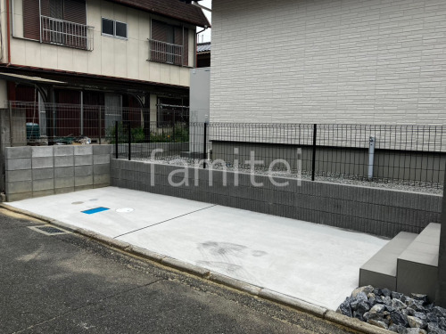 駐車場ガレージ床 土間コンクリート 土留め 化粧ブロック ユニソン ジャスティ メッシュフェンス YKKAP イーネットフェンス3F型