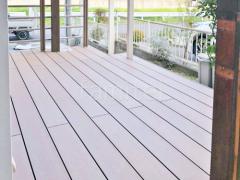 雨除け屋根 人工木材ウッドデッキ