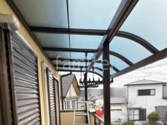 ２階ベランダ屋根 連棟  三協アルミ レボリューA R アール屋根 スタンダード 壁付
