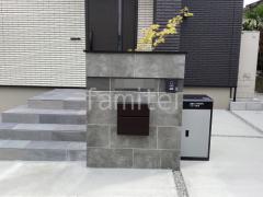 モダン門柱 手すり LIXIL アーキレール 植栽 シンボルツリー コハウチワカエデ壁タイル貼り タカショー セラレバンテ アクセントタイル タカショー モーディカ 笠木 LIXIL コーピング 郵便受けポスト YKKAP エクステリアポストT10型