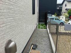 犬走り 防犯砂利敷き バラス砕石 防草シート加工